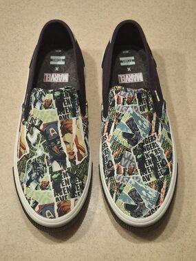 TOMS x Marvel Slip-On Sneakers - Comic Collage
